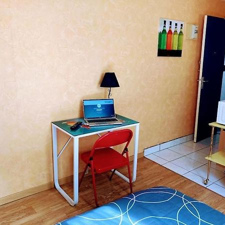 Studio 6 Avec Wifi 里摩日 外观 照片